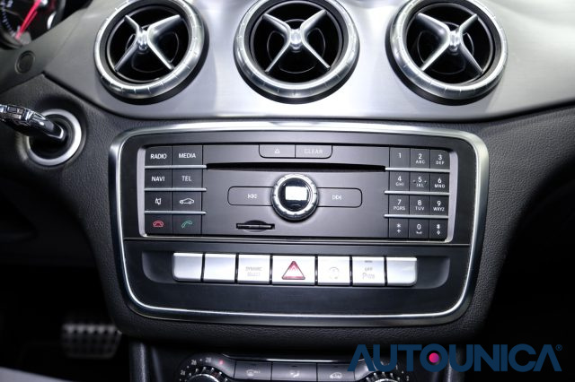 MERCEDES-BENZ CLA 220 usata, con Chiusura centralizzata telecomandata