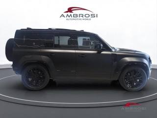 LAND ROVER Defender usata 4