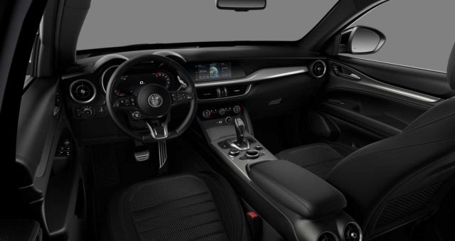 ALFA ROMEO Stelvio usata, con Autoradio