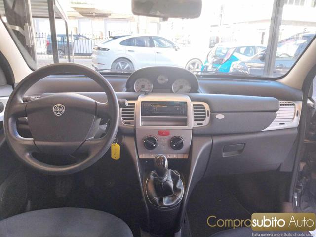 LANCIA Ypsilon usata 13
