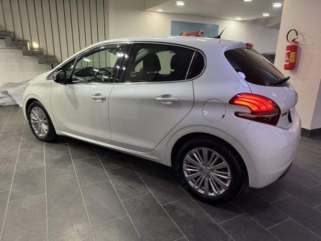 PEUGEOT 208 usata, con Cerchi in lega