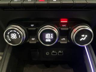 RENAULT Clio usata, con Hill holder