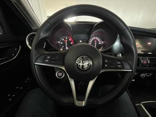 ALFA ROMEO Giulia usata, con USB