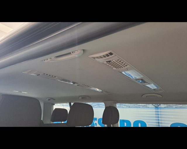 VOLKSWAGEN T6 Caravelle usata, con Specchietti laterali elettrici