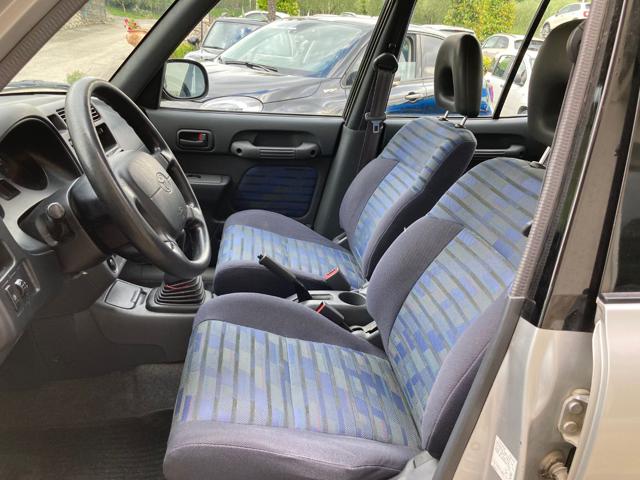 TOYOTA RAV 4 usata, con Tettuccio apribile