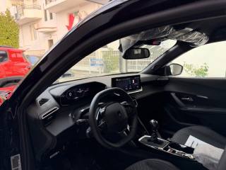 PEUGEOT 2008 usata, con Sensore di pioggia