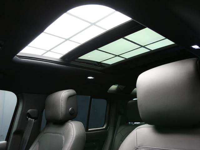LAND ROVER Defender usata, con Controllo automatico clima
