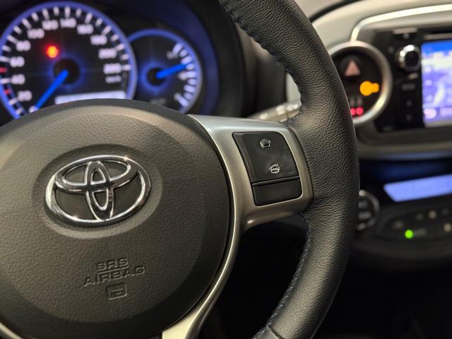 TOYOTA Yaris usata, con Fendinebbia