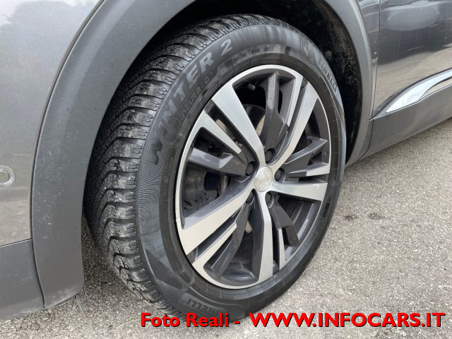 PEUGEOT 3008 usata, con Controllo automatico clima