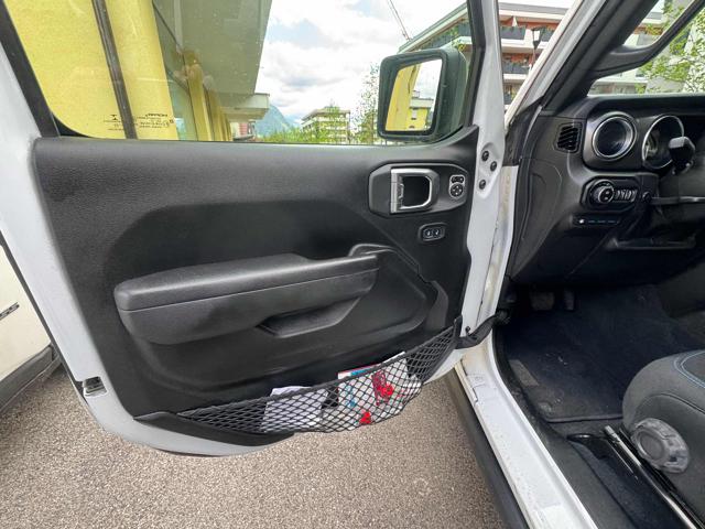 JEEP Wrangler usata, con Fendinebbia