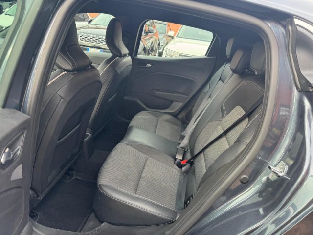 RENAULT Clio usata, con Volante multifunzione