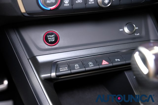 AUDI RS Q3 usata, con Autoradio digitale