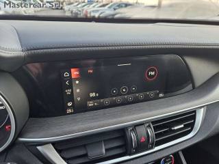 ALFA ROMEO Stelvio usata, con Autoradio digitale