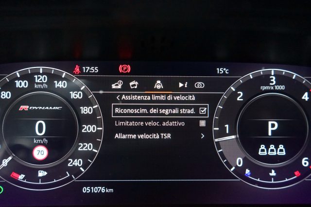 LAND ROVER Range Rover Velar usata, con Climatizzatore automatico, 2 zone