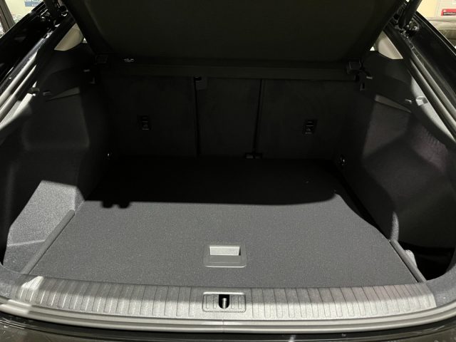 AUDI Q3 usata, con Volante in pelle