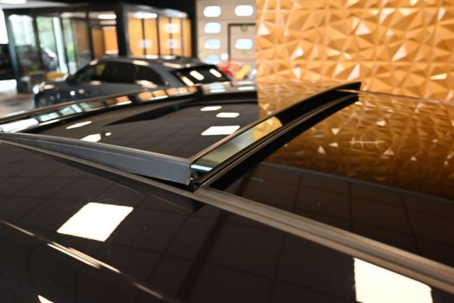 PORSCHE Macan usata 17