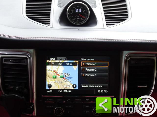 PORSCHE Macan usata 32