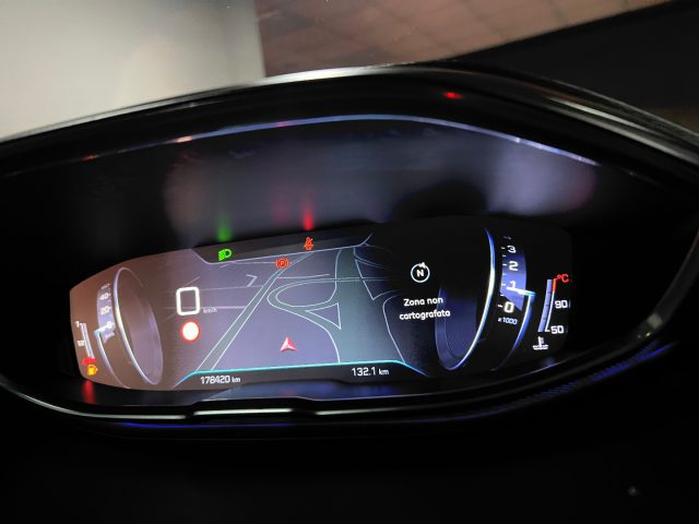 PEUGEOT 3008 usata, con Boardcomputer