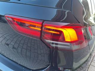 VOLKSWAGEN Golf usata, con Fari LED