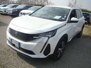 PEUGEOT 5008 usata, con Airbag