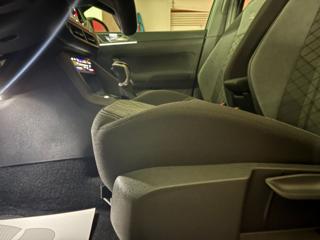 VOLKSWAGEN Taigo usata, con Bracciolo