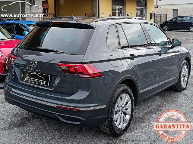 VOLKSWAGEN Tiguan usata, con Luci diurne