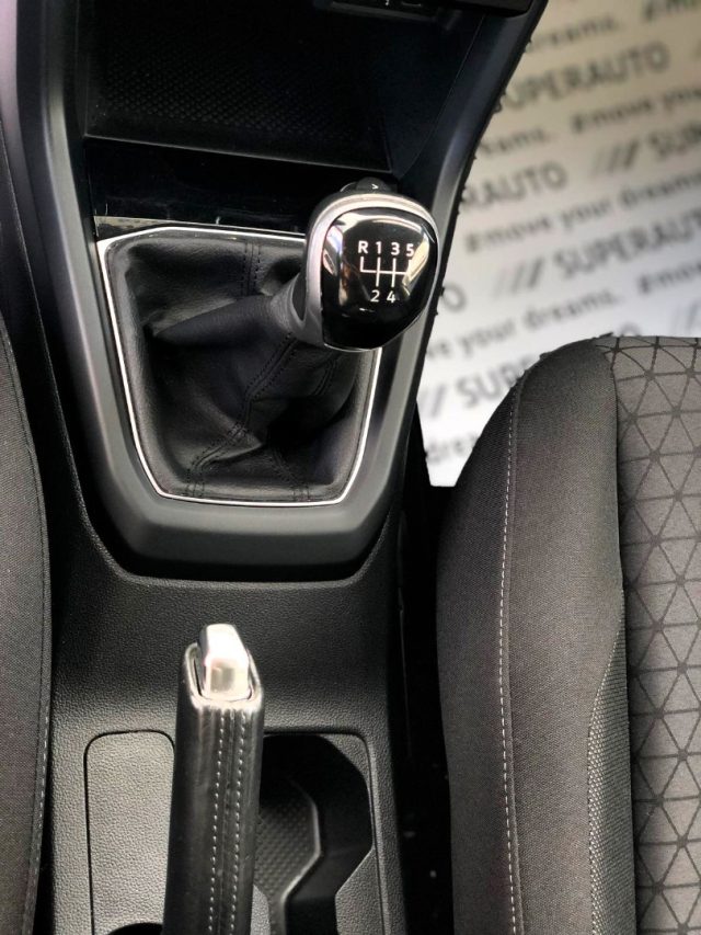 VOLKSWAGEN T-Cross usata, con Autoradio digitale