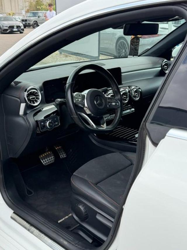 MERCEDES-BENZ CLA 200 usata, con Chiusura centralizzata