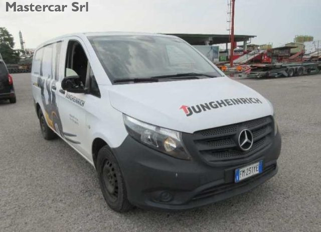 MERCEDES-BENZ Vito usata, con Climatizzatore