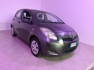 TOYOTA Yaris usata 16