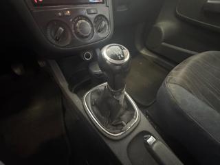 OPEL Corsa usata, con Servosterzo