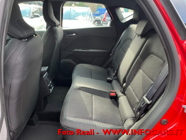 RENAULT Captur usata, con Autoradio