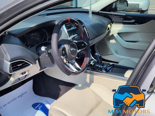 JAGUAR XE usata, con Cerchi in lega