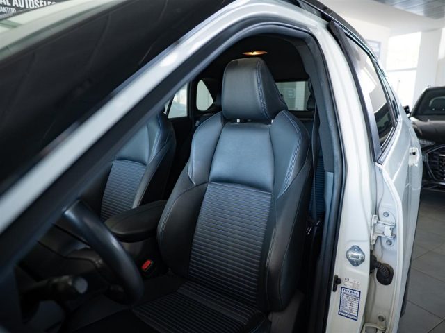 TOYOTA RAV 4 usata, con Regolazione elettrica sedili