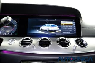 MERCEDES-BENZ E 220 usata, con Sensori di parcheggio anteriori