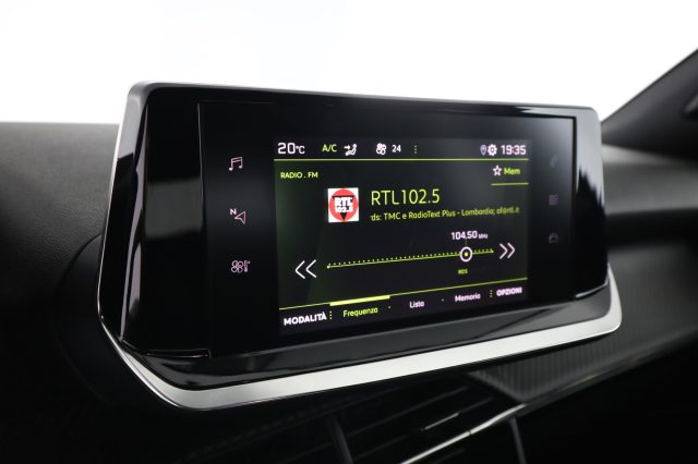 PEUGEOT 2008 usata 10