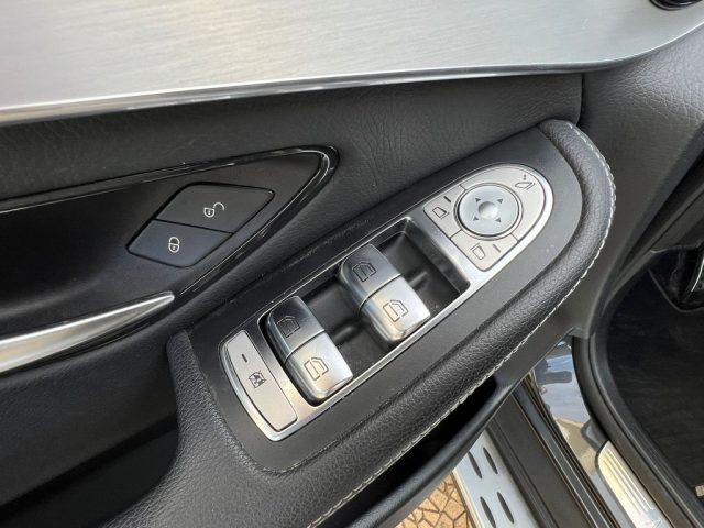 MERCEDES-BENZ GLC 220 usata 21