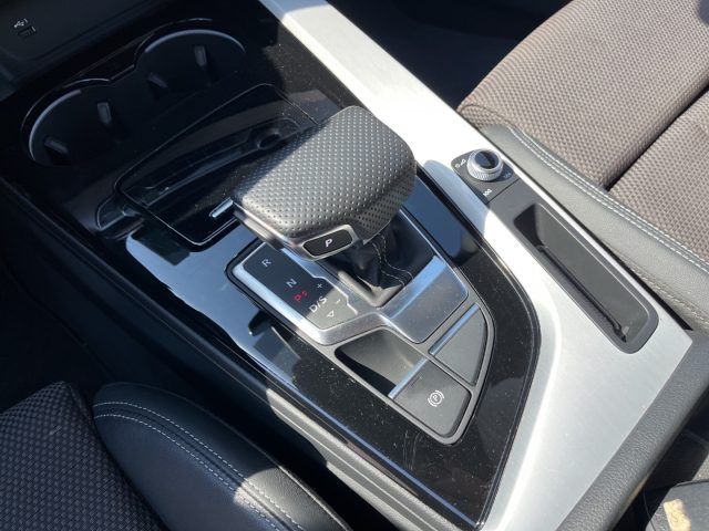 AUDI A4 usata, con Autoradio digitale