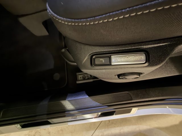 VOLKSWAGEN T-Roc usata, con Chiusura centralizzata