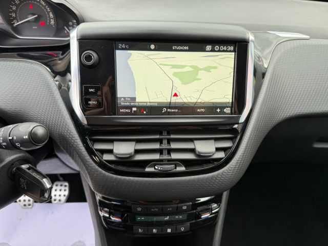 PEUGEOT 208 usata, con Sensore di luce