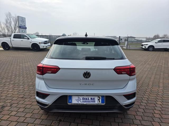 VOLKSWAGEN T-Roc usata, con Autoradio