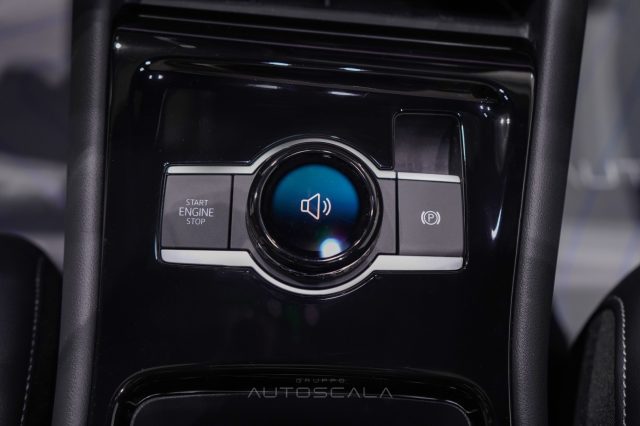 VOLKSWAGEN Tiguan usata, con Autoradio digitale