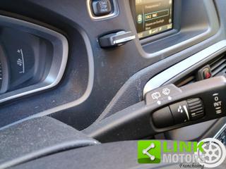 VOLVO V40 usata 38