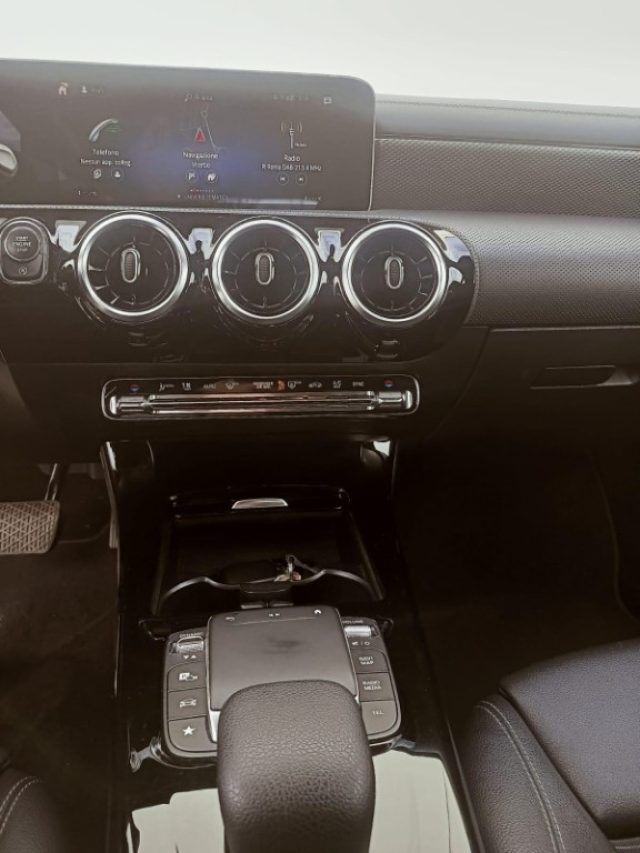 MERCEDES-BENZ CLA 200 usata, con ESP