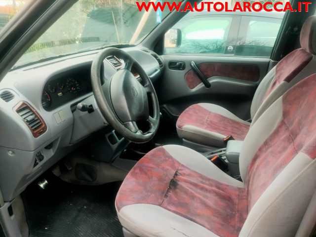 NISSAN Terrano II usata, con Controllo automatico clima