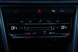 VOLKSWAGEN T-Roc usata, con Sedile posteriore sdoppiato