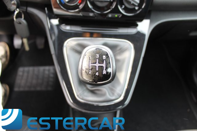 LANCIA Ypsilon usata, con ESP