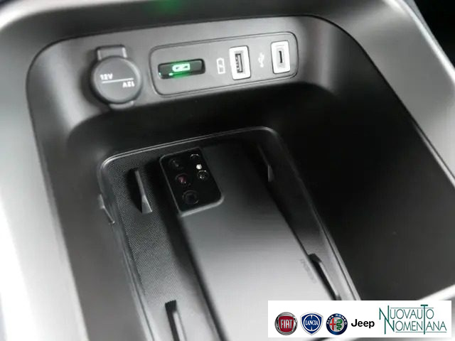 JEEP Avenger usata, con Autoradio digitale