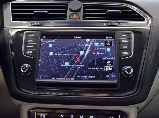 VOLKSWAGEN Tiguan usata, con Cerchi in lega