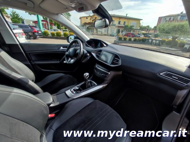 PEUGEOT 308 usata, con Cruise Control